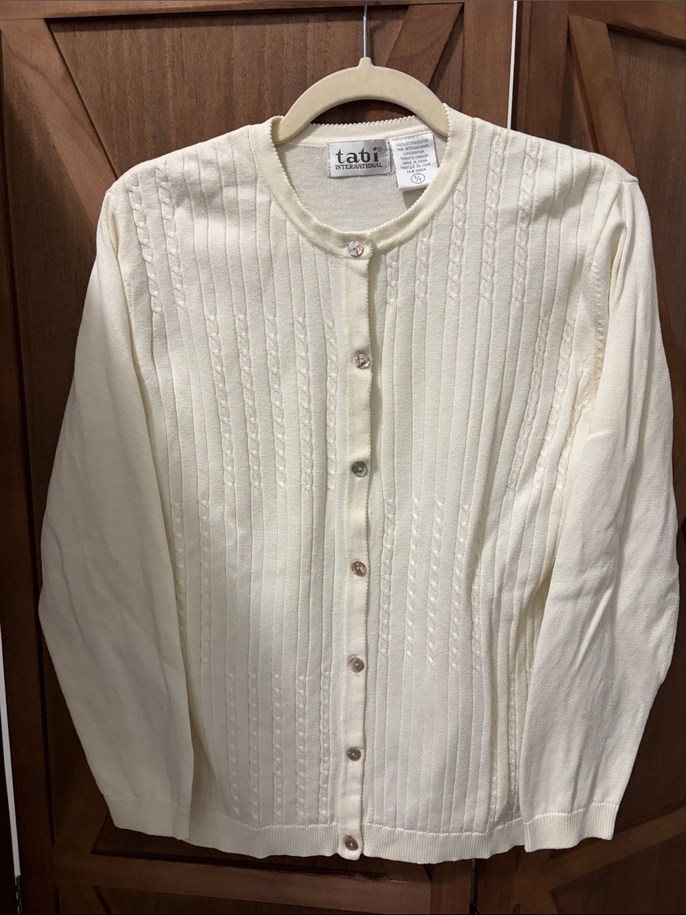 TABI INTERNATIONAL Cream Ribbed Knit Button-Up Cardigan SIZE SMALL